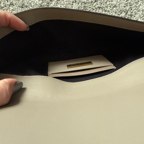 NWT Tory Burch French Gray Pebble Leather Serif Clutch - Picture 5 of 14